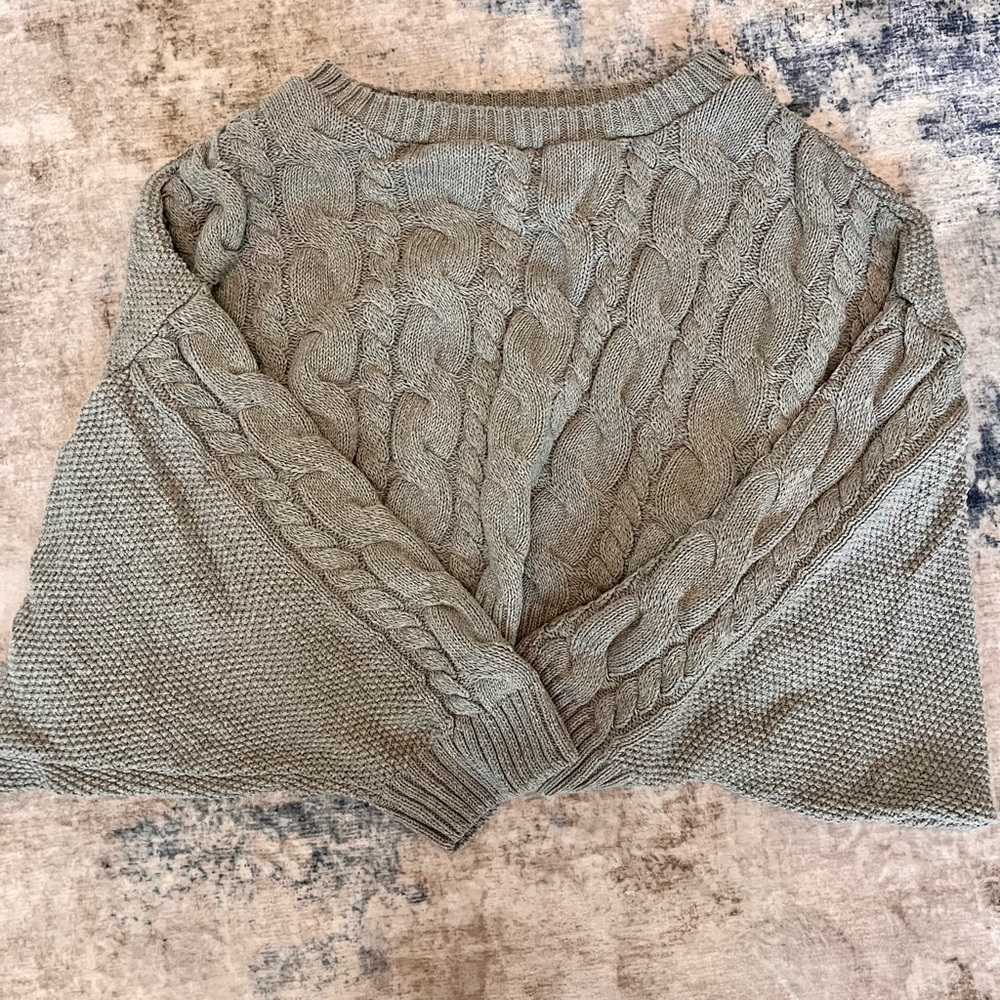 Women’s Topshop Cropped Grey Sweater, Size 8-12